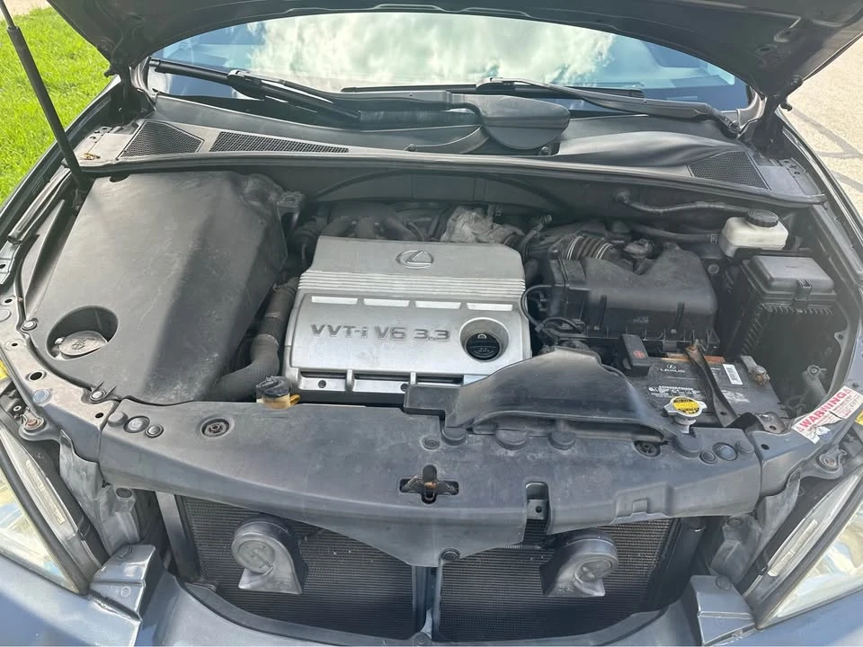 2005 Lexus RX 2nd Gen - Image 9 of 14