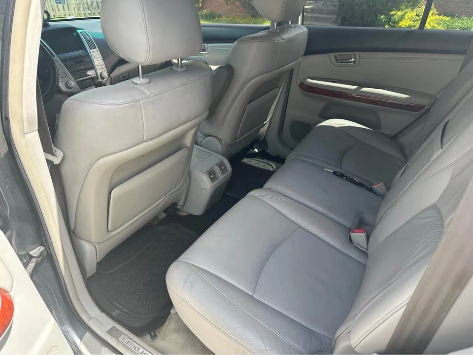 2005 Lexus RX 2nd Gen - Image 8 of 14