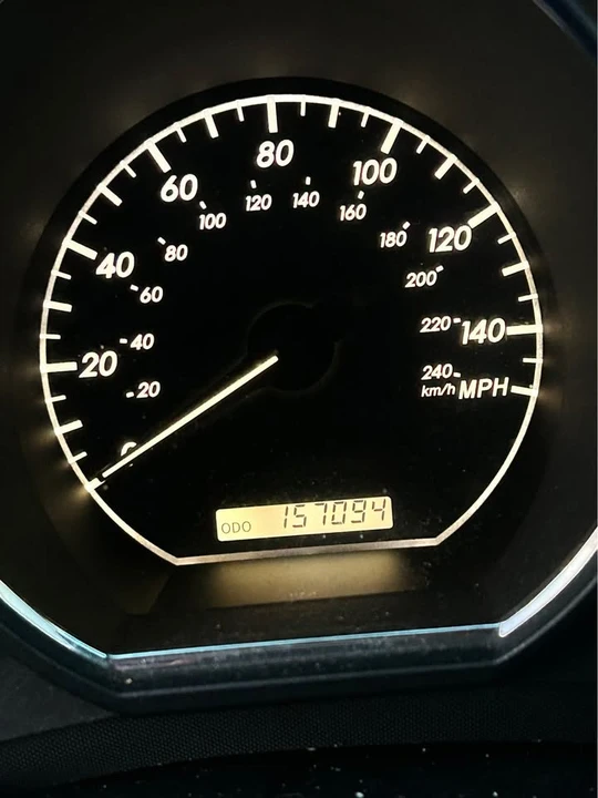 2005 Lexus RX 2nd Gen - Image 7 of 11