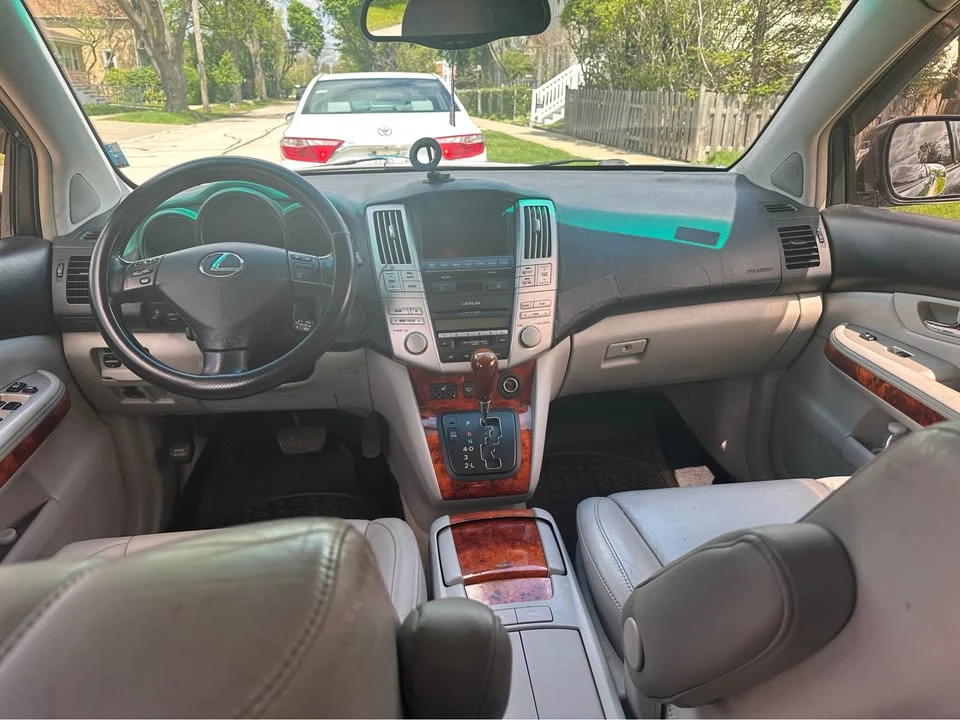 2005 Lexus RX 2nd Gen - Image 7 of 14