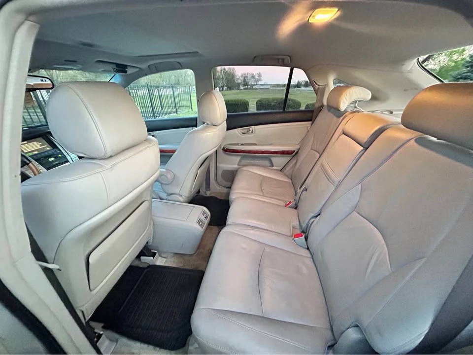 2005 Lexus RX 2nd Gen - Image 8 of 11