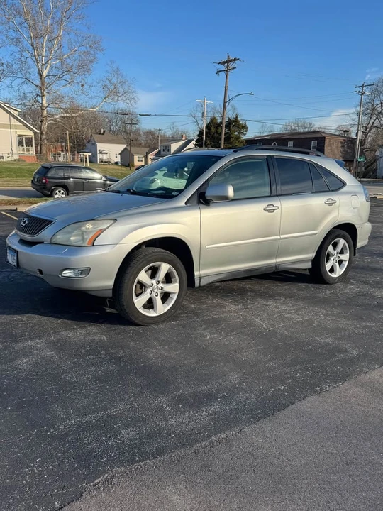 2005 Lexus RX 2nd Gen - Image 4 of 11