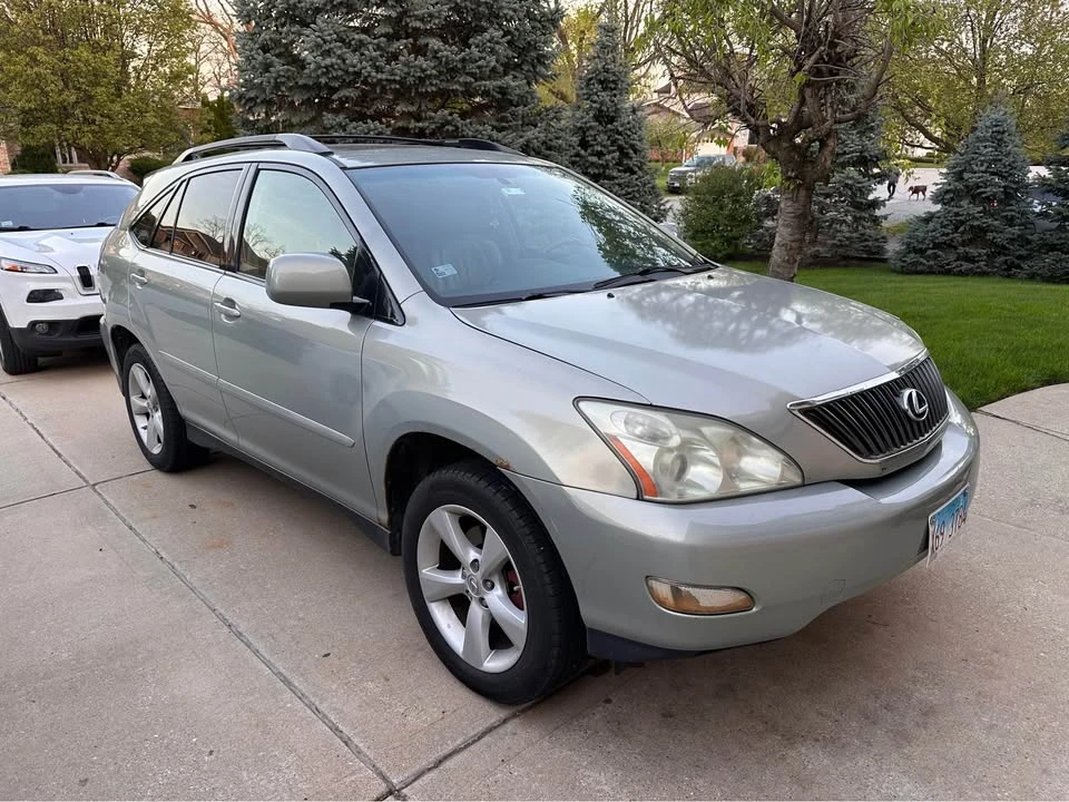 2005 Lexus RX 2nd Gen - Image 4 of 10