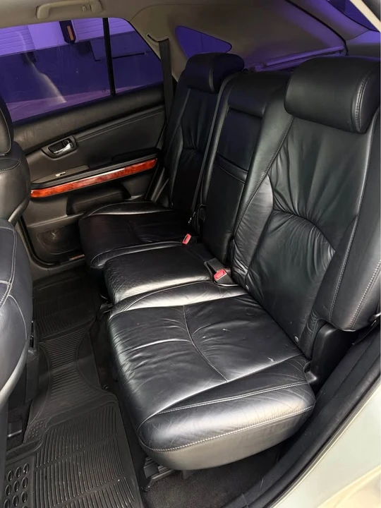 2005 Lexus RX 2nd Gen - Image 14 of 16