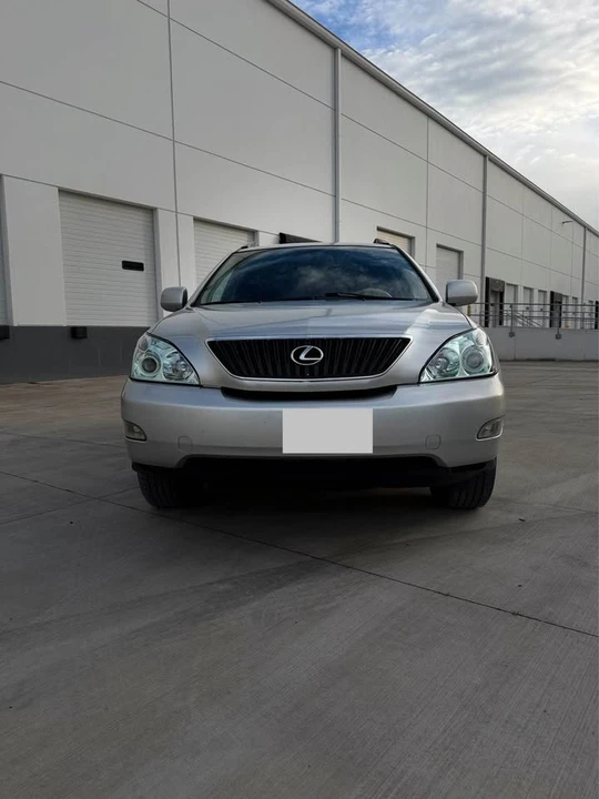 2005 Lexus RX 2nd Gen - Image 7 of 16