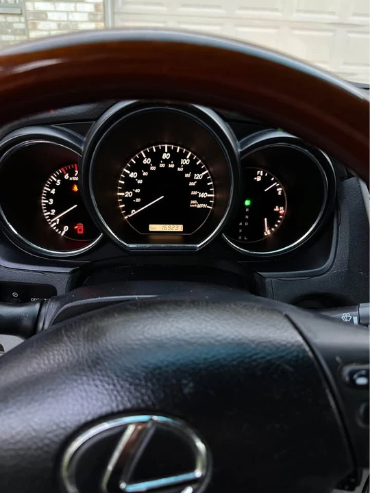 2005 Lexus RX 2nd Gen - Image 10 of 10