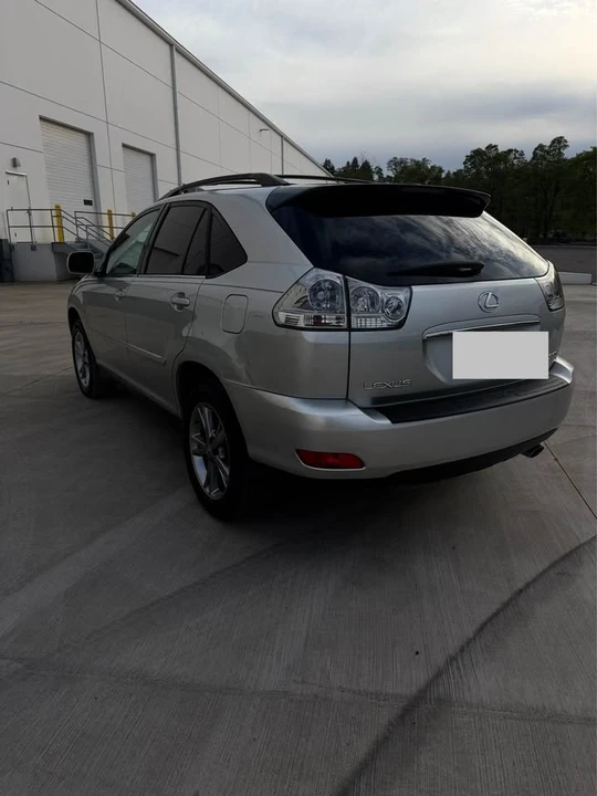 2005 Lexus RX 2nd Gen - Image 6 of 16