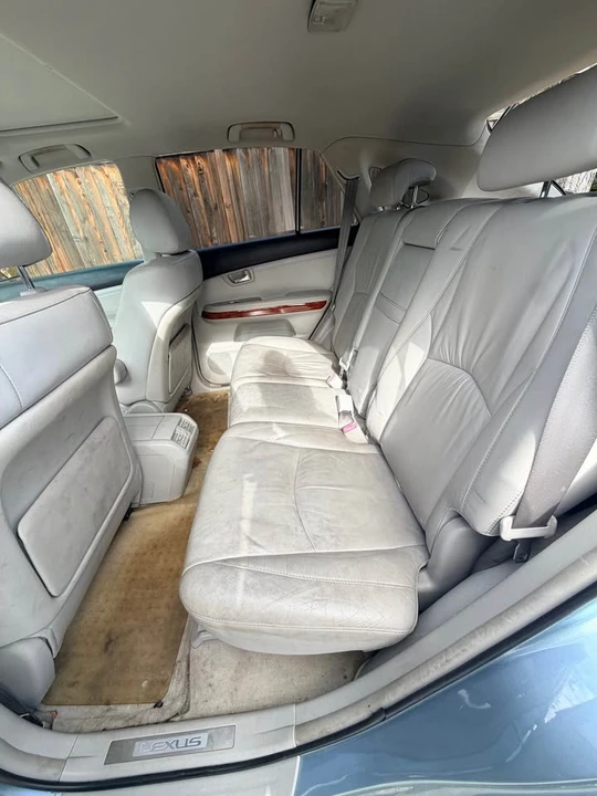 2005 Lexus RX 2nd Gen - Image 7 of 9