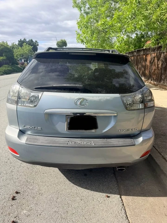 2005 Lexus RX 2nd Gen - Image 2 of 9