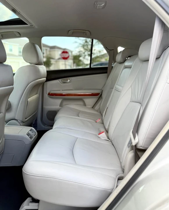 2005 Lexus RX 2nd Gen - Image 10 of 20