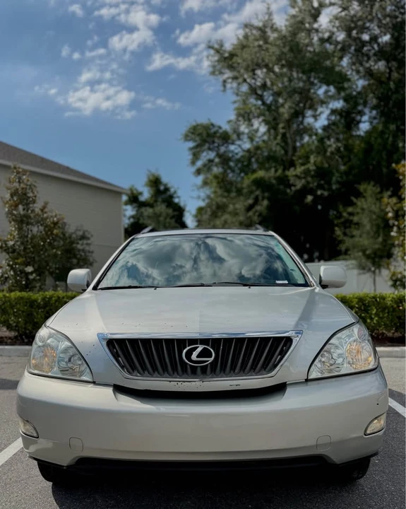 2005 Lexus RX 2nd Gen - Image 3 of 20