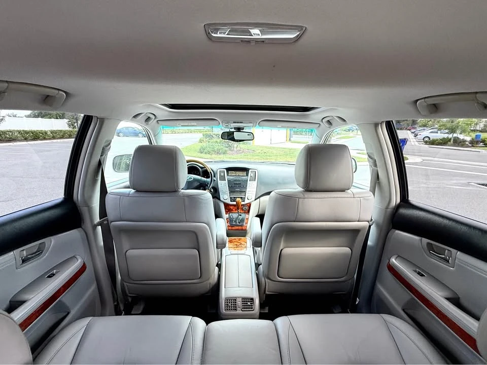 2005 Lexus RX 2nd Gen - Image 13 of 20