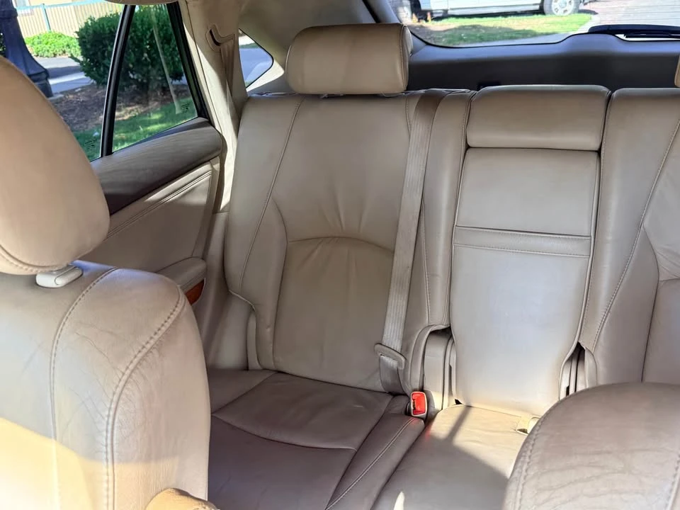 2005 Lexus RX 2nd Gen - Image 11 of 18