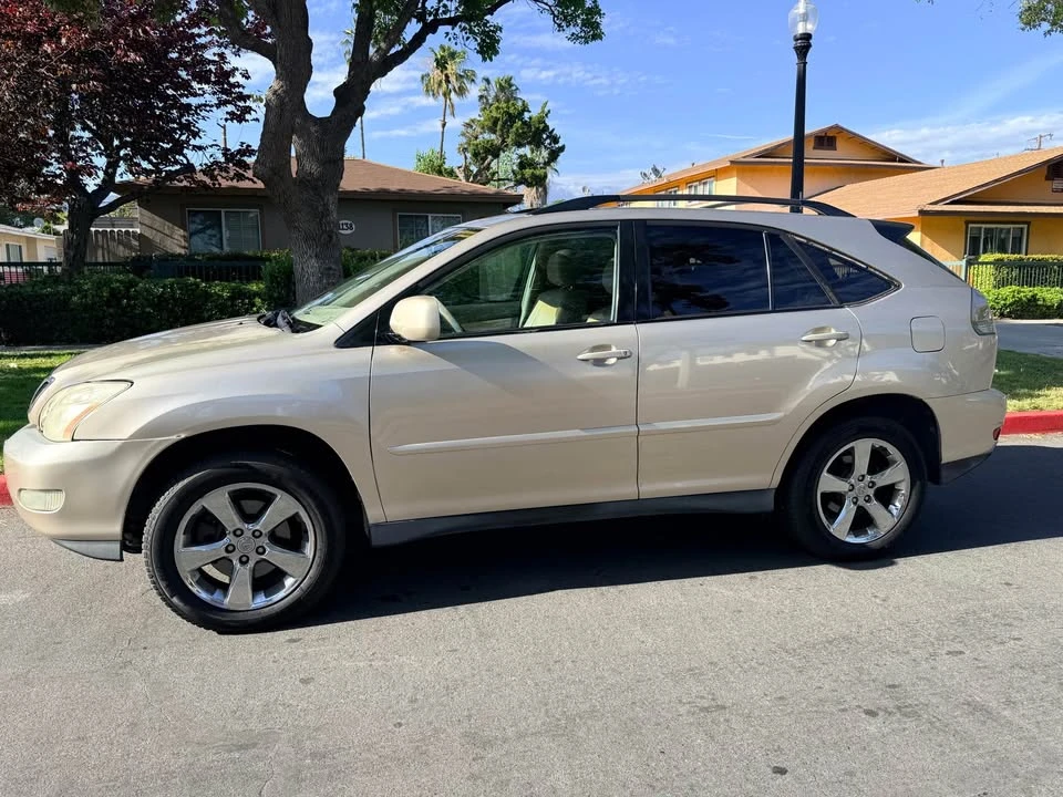 2005 Lexus RX 2nd Gen - Image 14 of 18