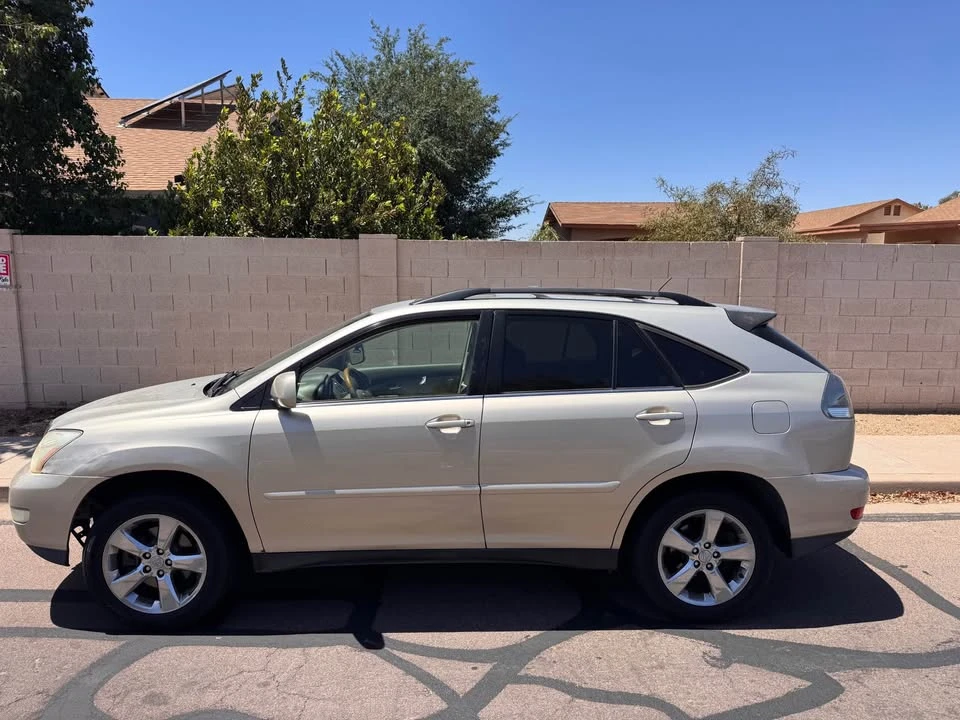 2005 Lexus RX 2nd Gen - Image 2 of 6
