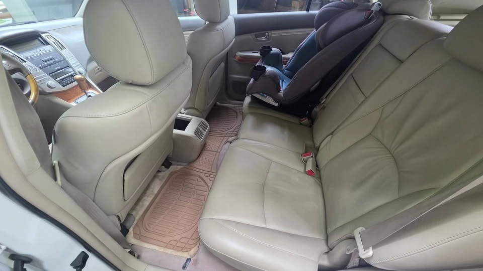2005 Lexus RX 2nd Gen - Image 4 of 7