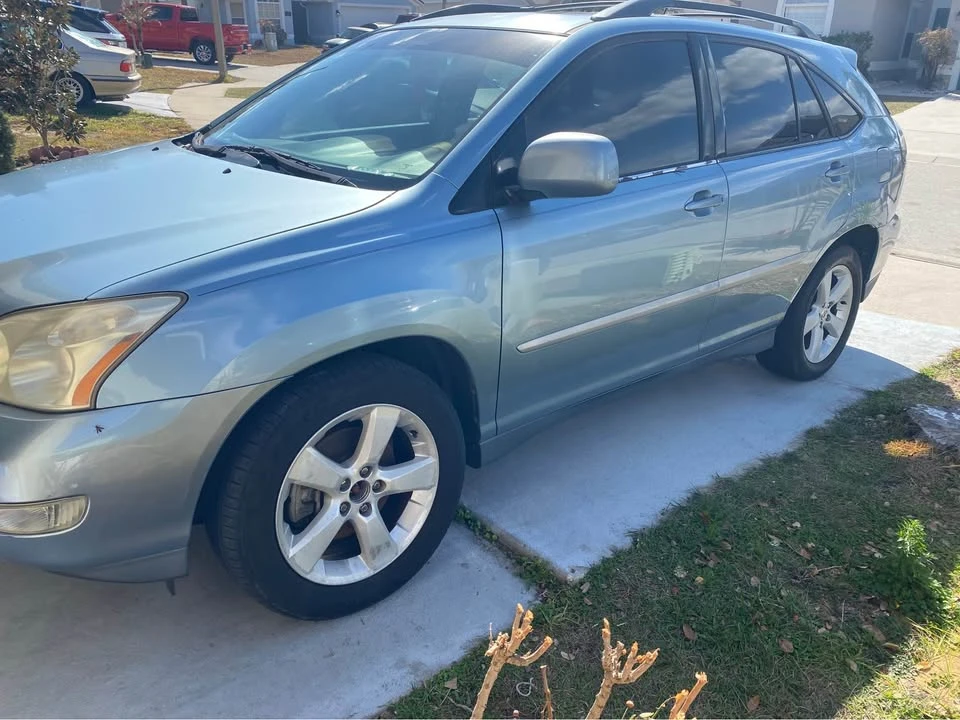 2005 Lexus RX 2nd Gen - Image 2 of 9