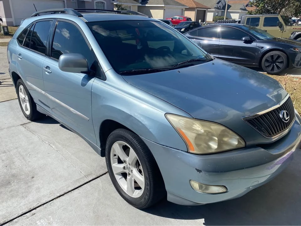 2005 Lexus RX 2nd Gen - Image 3 of 9