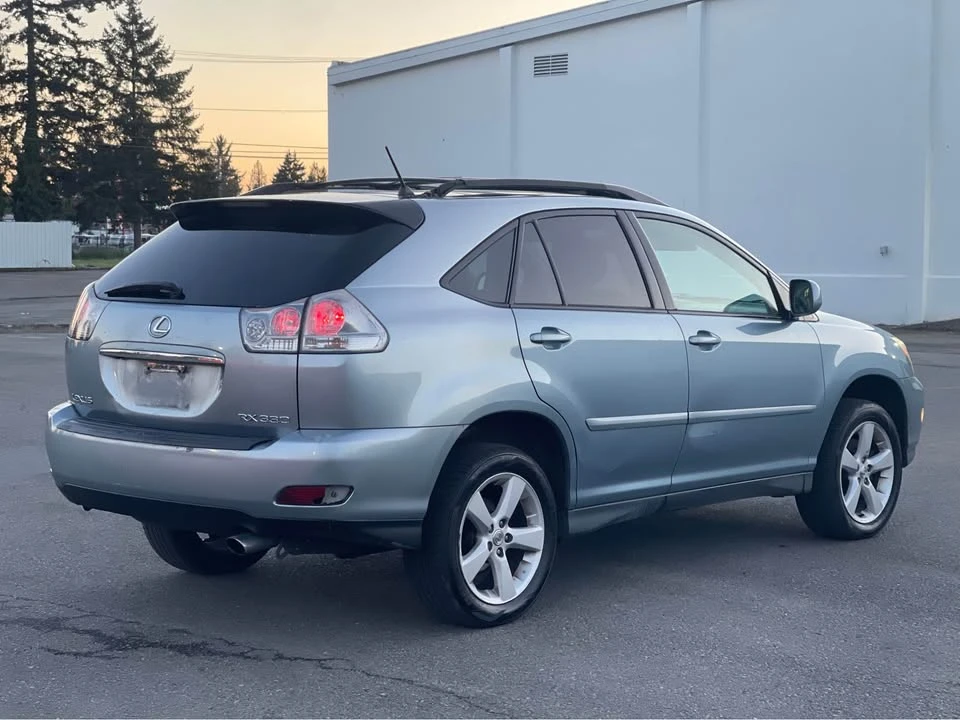 2005 Lexus RX 2nd Gen - Image 4 of 14