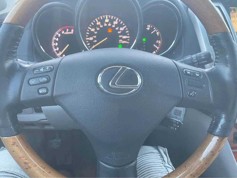 2005 Lexus RX 2nd Gen - Image 14 of 14