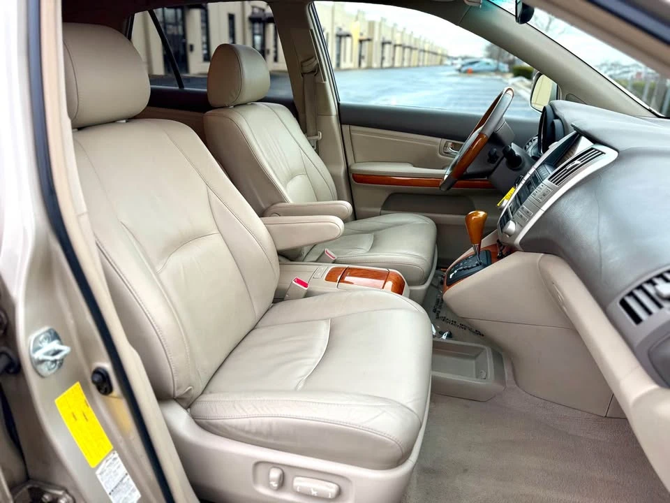 2005 Lexus RX 2nd Gen - Image 15 of 18