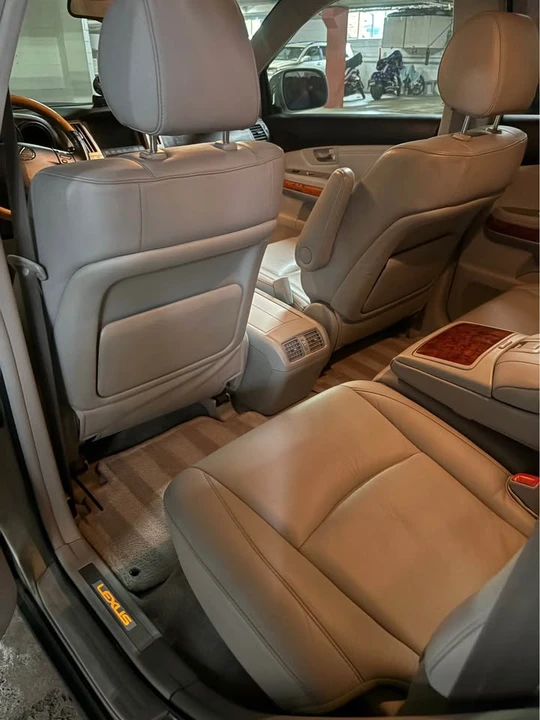 2005 Lexus RX 2nd Gen - Image 4 of 16