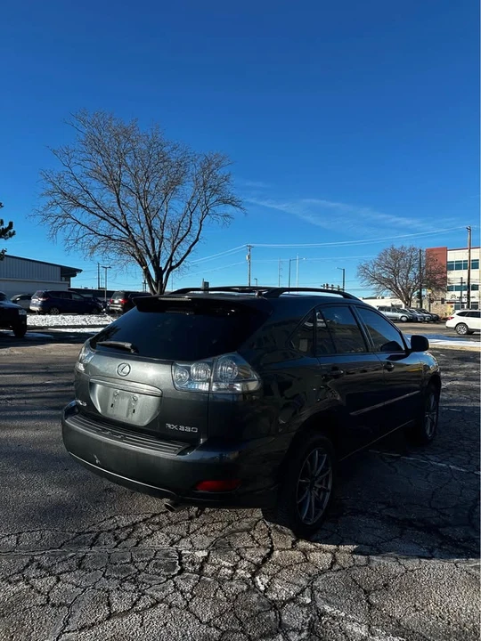 2005 Lexus RX 2nd Gen - Image 5 of 17