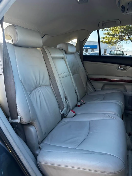 2005 Lexus RX 2nd Gen - Image 13 of 17