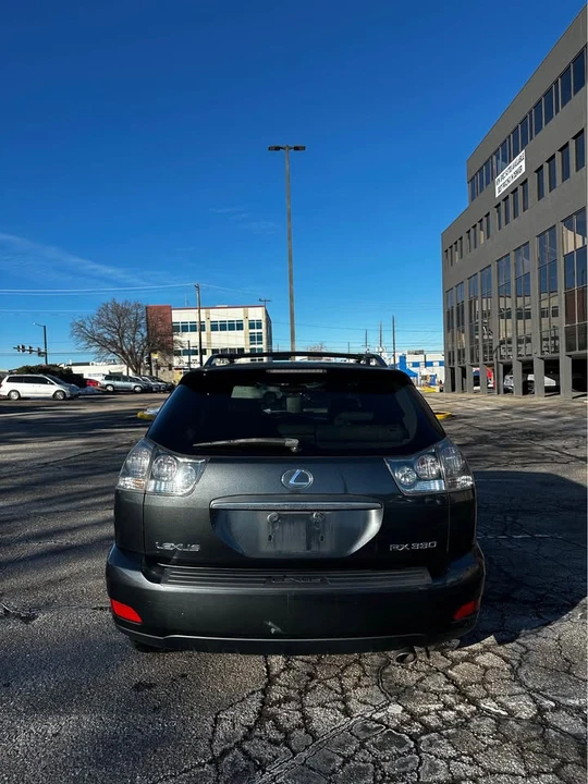 2005 Lexus RX 2nd Gen - Image 6 of 17