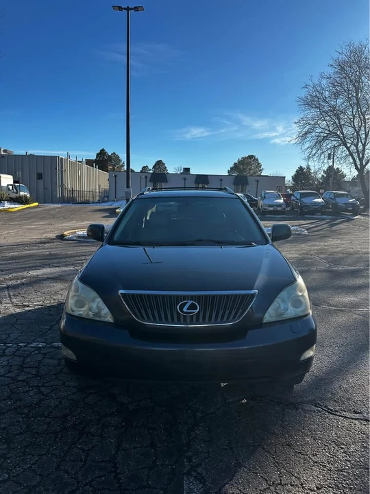 2005 Lexus RX 2nd Gen - Image 2 of 17