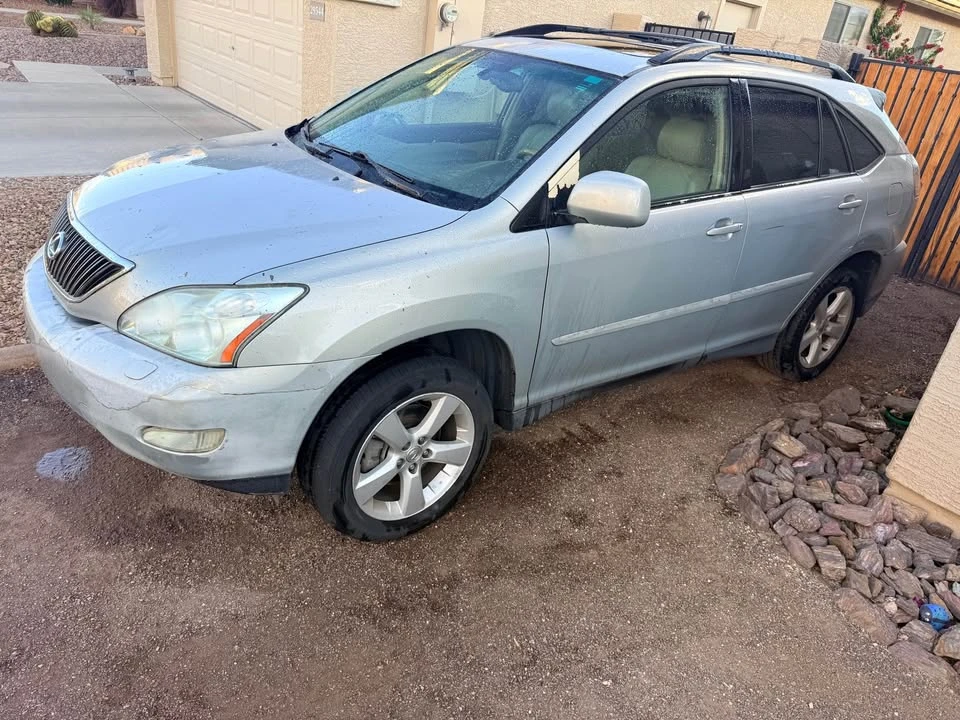 2005 Lexus RX 2nd Gen - Image 2 of 20