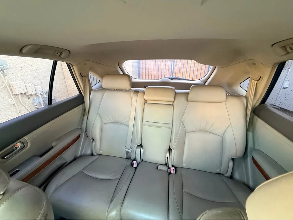 2005 Lexus RX 2nd Gen - Image 12 of 20