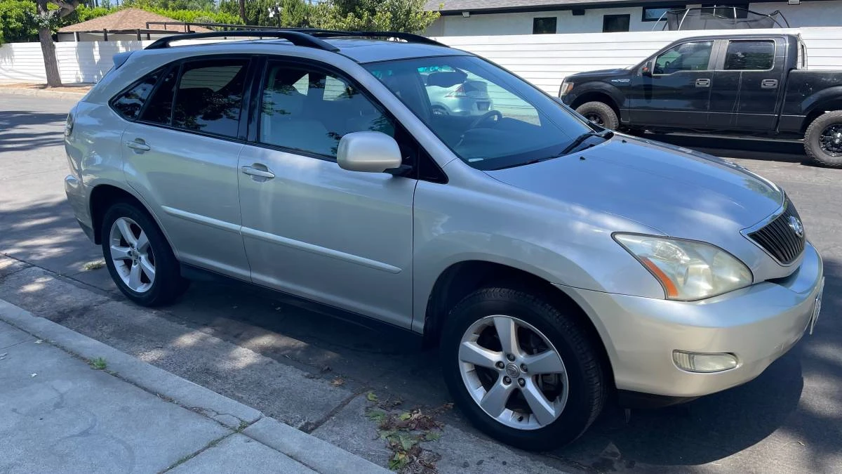 2005 Lexus RX 2nd Gen - Image 2 of 14