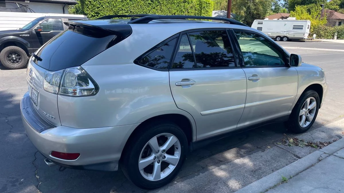 2005 Lexus RX 2nd Gen - Image 3 of 14