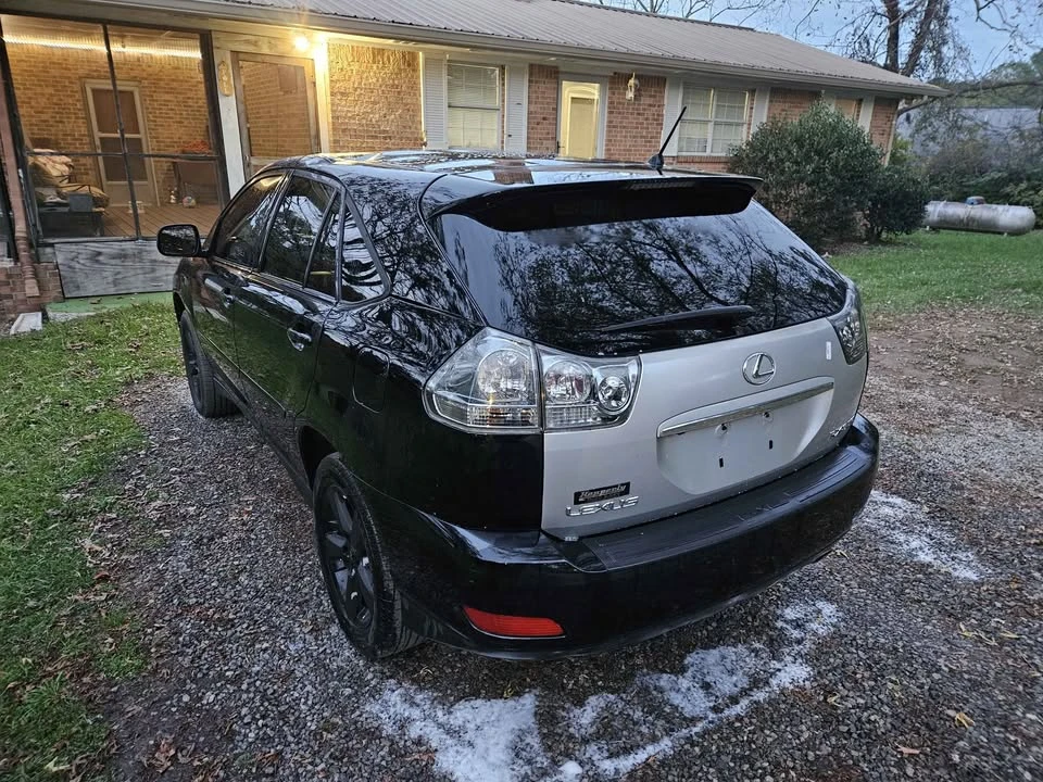 2005 Lexus RX 2nd Gen - Image 2 of 5