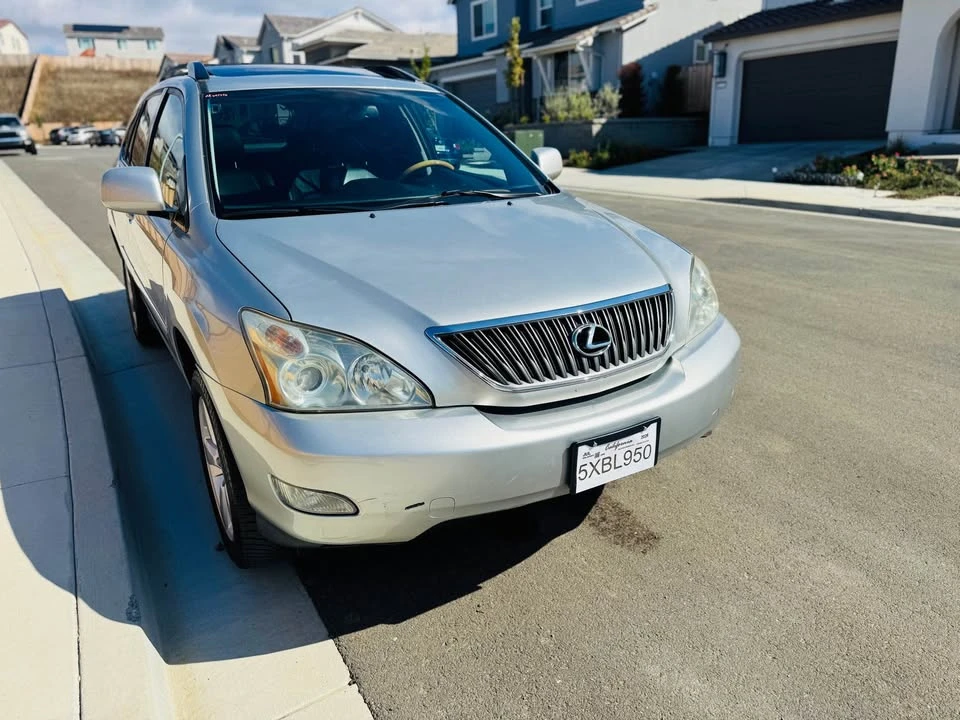 2005 Lexus RX 2nd Gen - Image 5 of 7