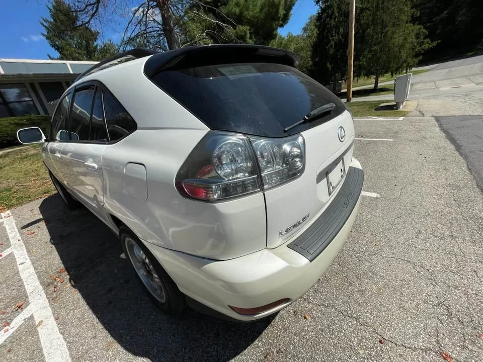 2005 Lexus RX 2nd Gen - Image 4 of 8
