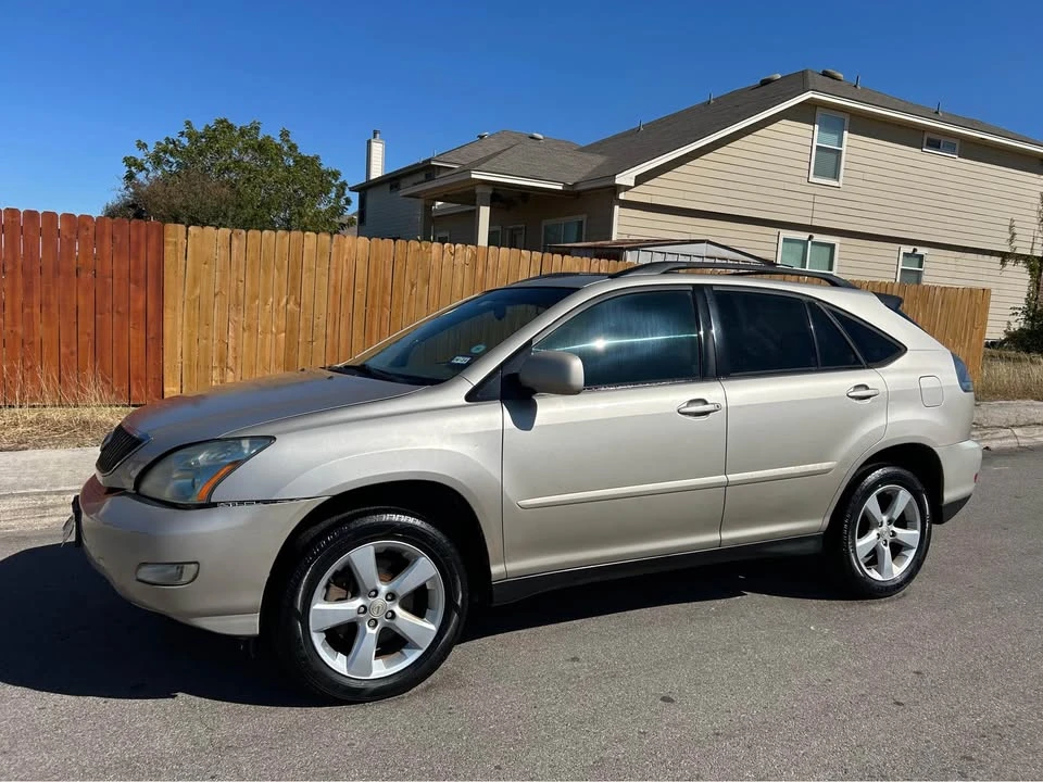 2005 Lexus RX 2nd Gen - Image 7 of 12