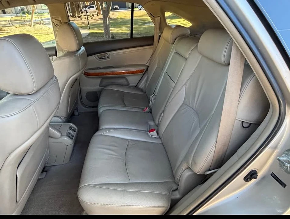 2005 Lexus RX 2nd Gen - Image 9 of 9
