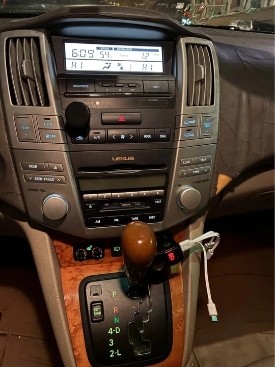 2005 Lexus RX 2nd Gen - Image 6 of 6