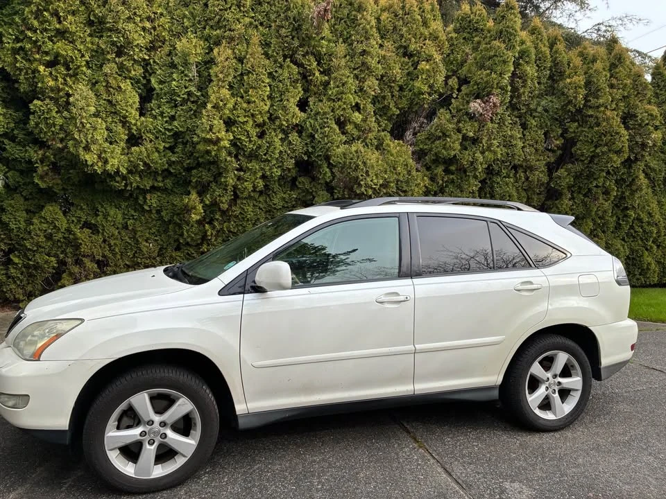 2005 Lexus RX 2nd Gen - Image 3 of 6