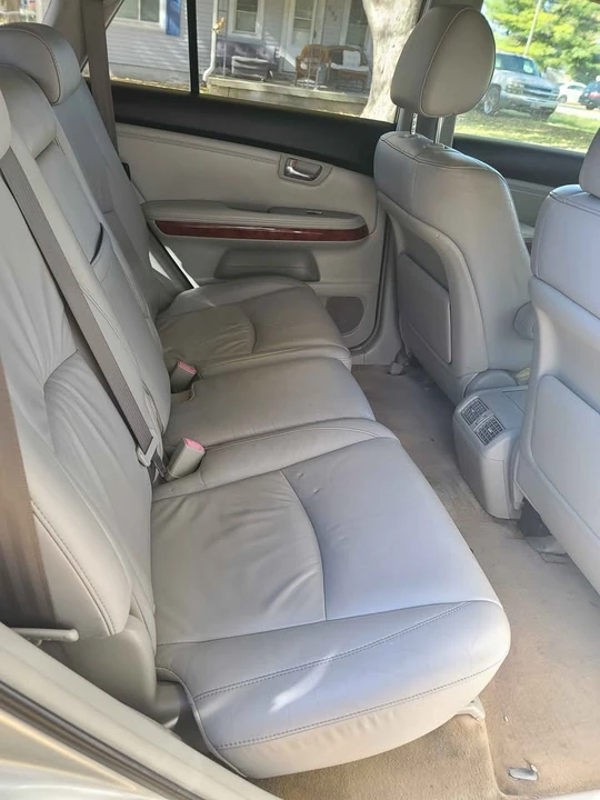 2005 Lexus RX 2nd Gen - Image 8 of 11