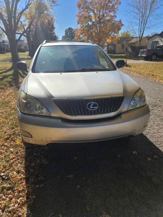2005 Lexus RX 2nd Gen - Image 10 of 11
