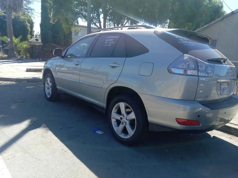 2005 Lexus RX 2nd Gen - Image 2 of 6