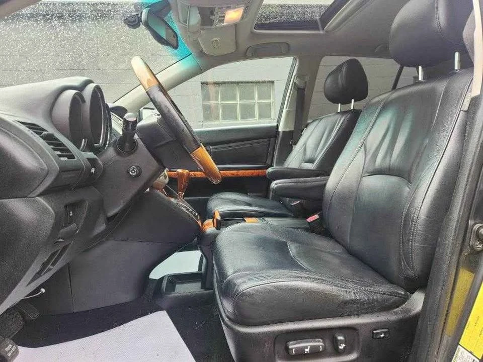 2005 Lexus RX 2nd Gen - Image 11 of 18