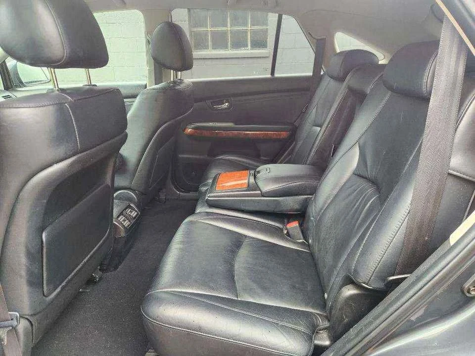 2005 Lexus RX 2nd Gen - Image 9 of 18