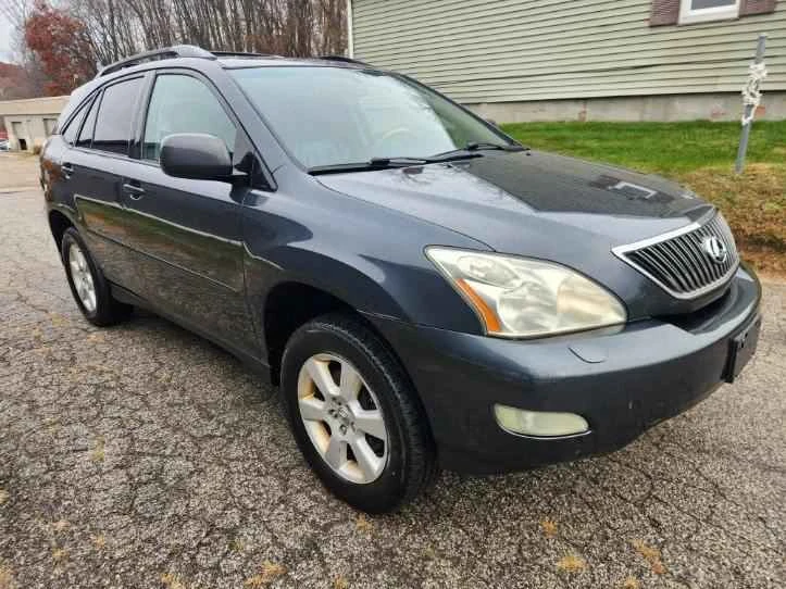 2005 Lexus RX 2nd Gen - Image 3 of 18
