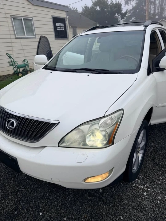 2005 Lexus RX 2nd Gen - Image 19 of 20