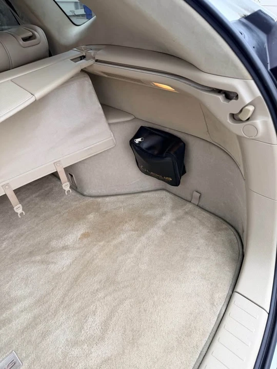 2005 Lexus RX 2nd Gen - Image 5 of 20