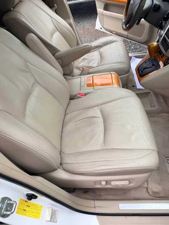 2005 Lexus RX 2nd Gen - Image 17 of 20